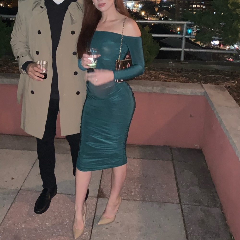Missguided + Green Off-Shoulder Midi Dress